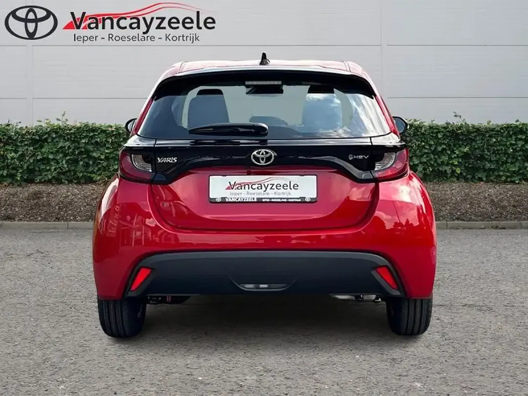Toyota Yaris - Thumbnail 5