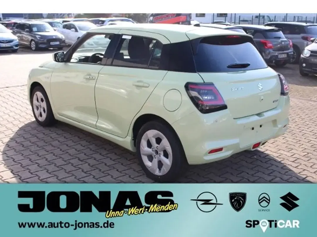 Suzuki Swift - Thumbnail 9