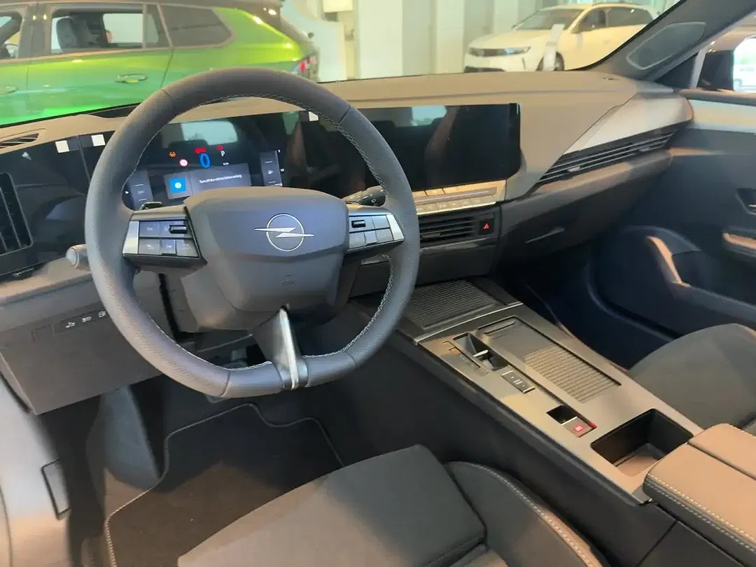 Opel Astra - Thumbnail 10