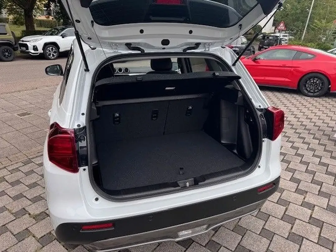 Suzuki Vitara - Thumbnail 10