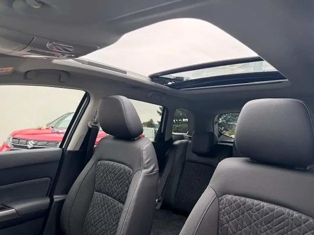 Suzuki Vitara - Thumbnail 15