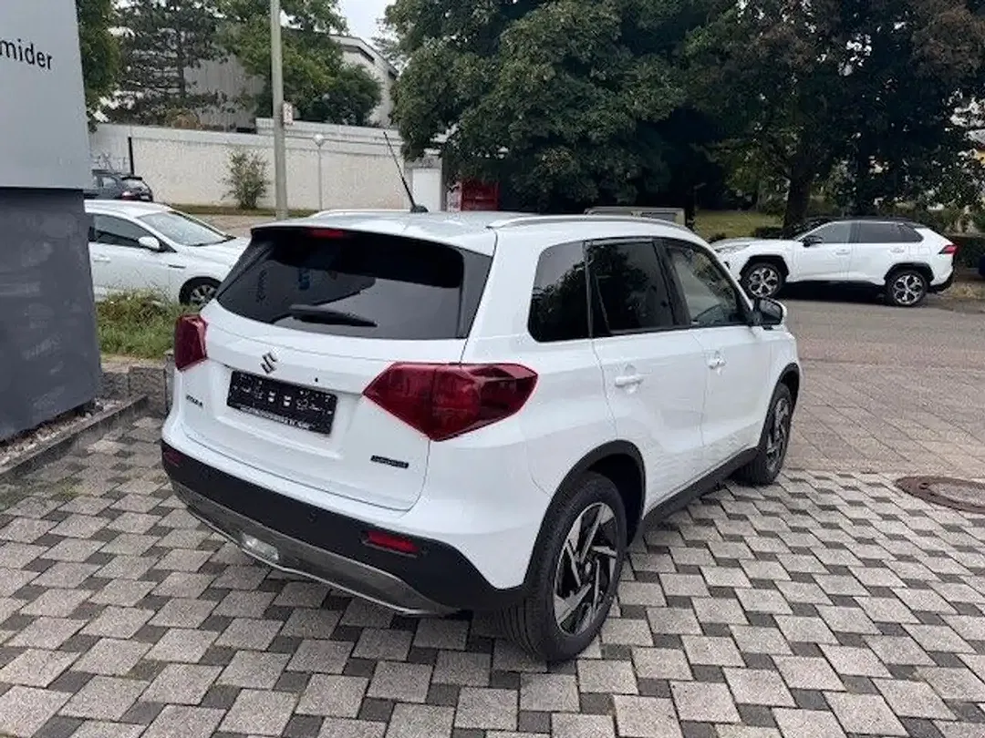 Suzuki Vitara - Thumbnail 7