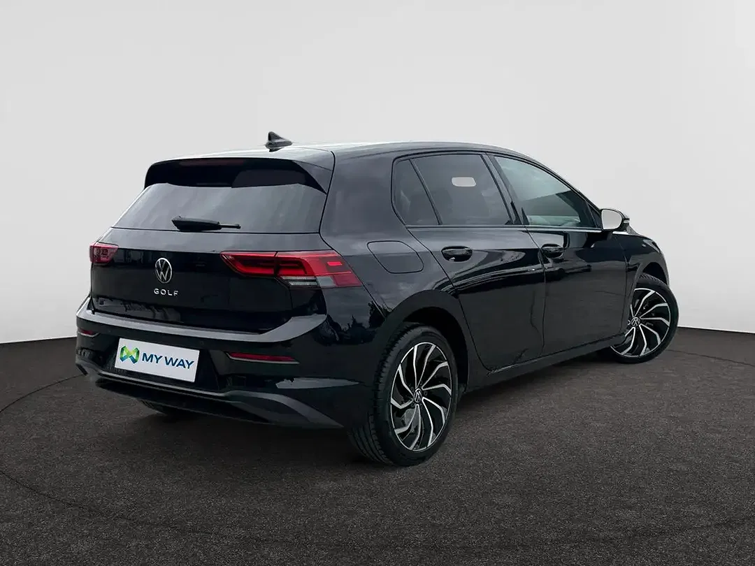 Volkswagen Golf - Thumbnail 2