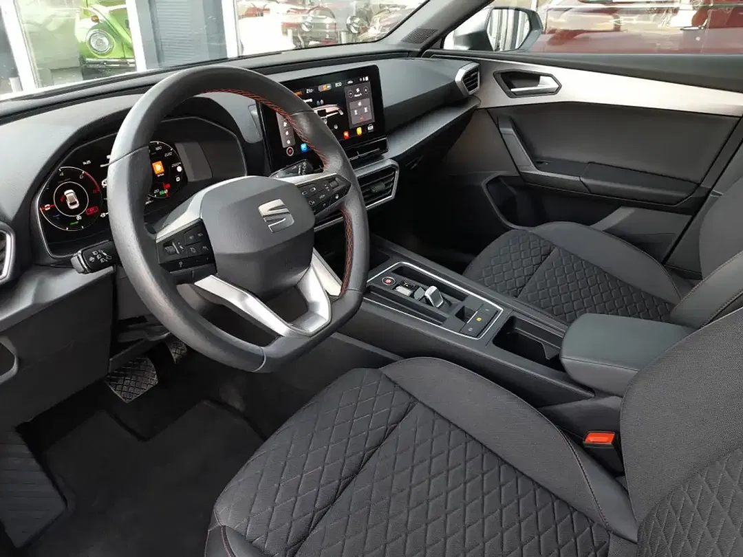 SEAT Leon - Thumbnail 11