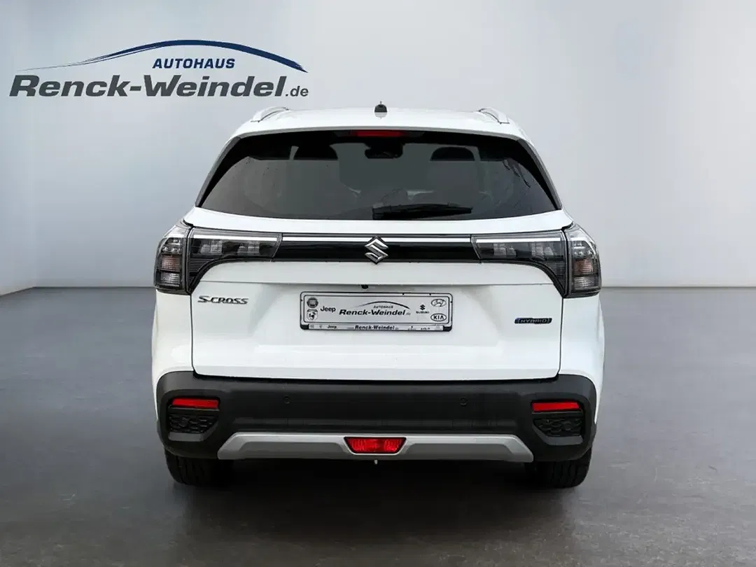 Suzuki SX4 S-Cross - Thumbnail 4