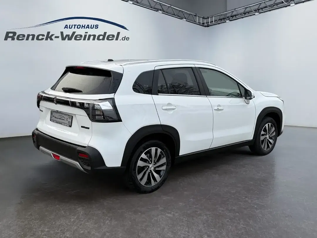 Suzuki SX4 S-Cross - Thumbnail 5