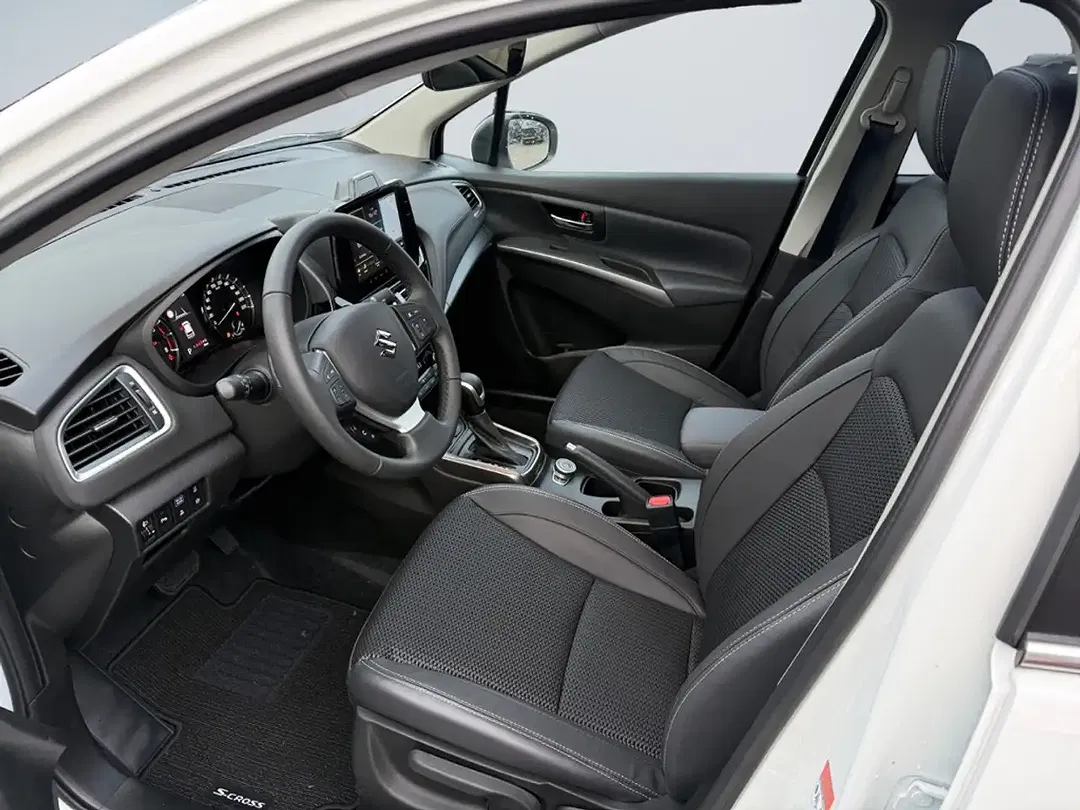 Suzuki SX4 S-Cross - Thumbnail 9