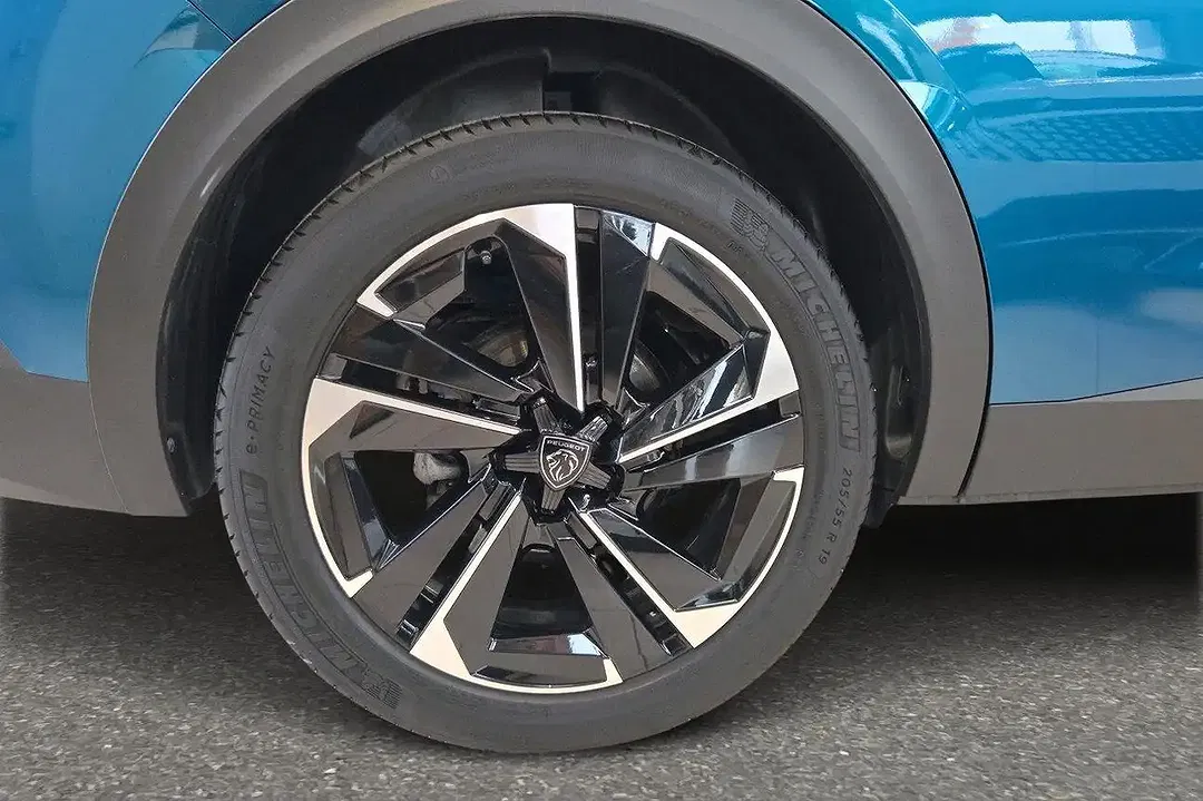 Peugeot 408 - Thumbnail 19
