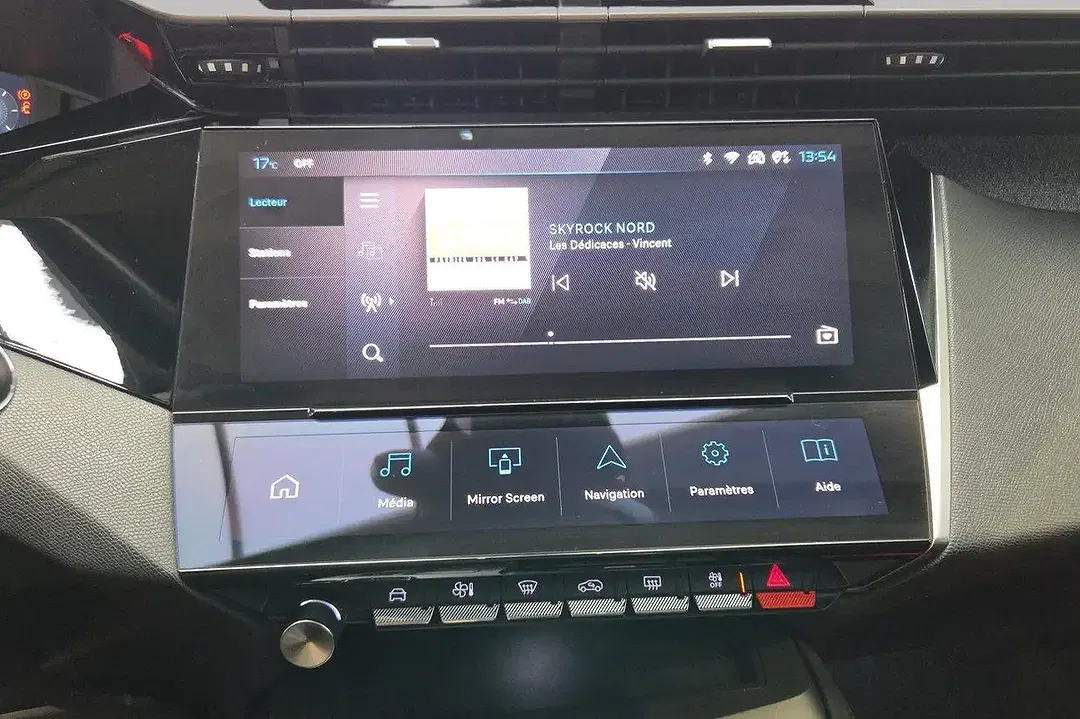 Peugeot 408 - Thumbnail 27