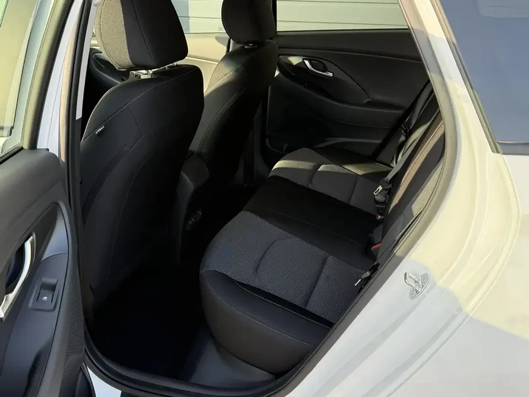 Hyundai i30 - Thumbnail 8