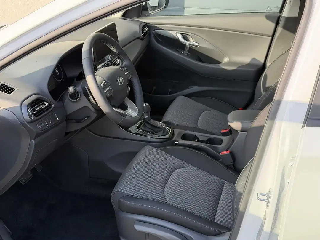Hyundai i30 - Thumbnail 9