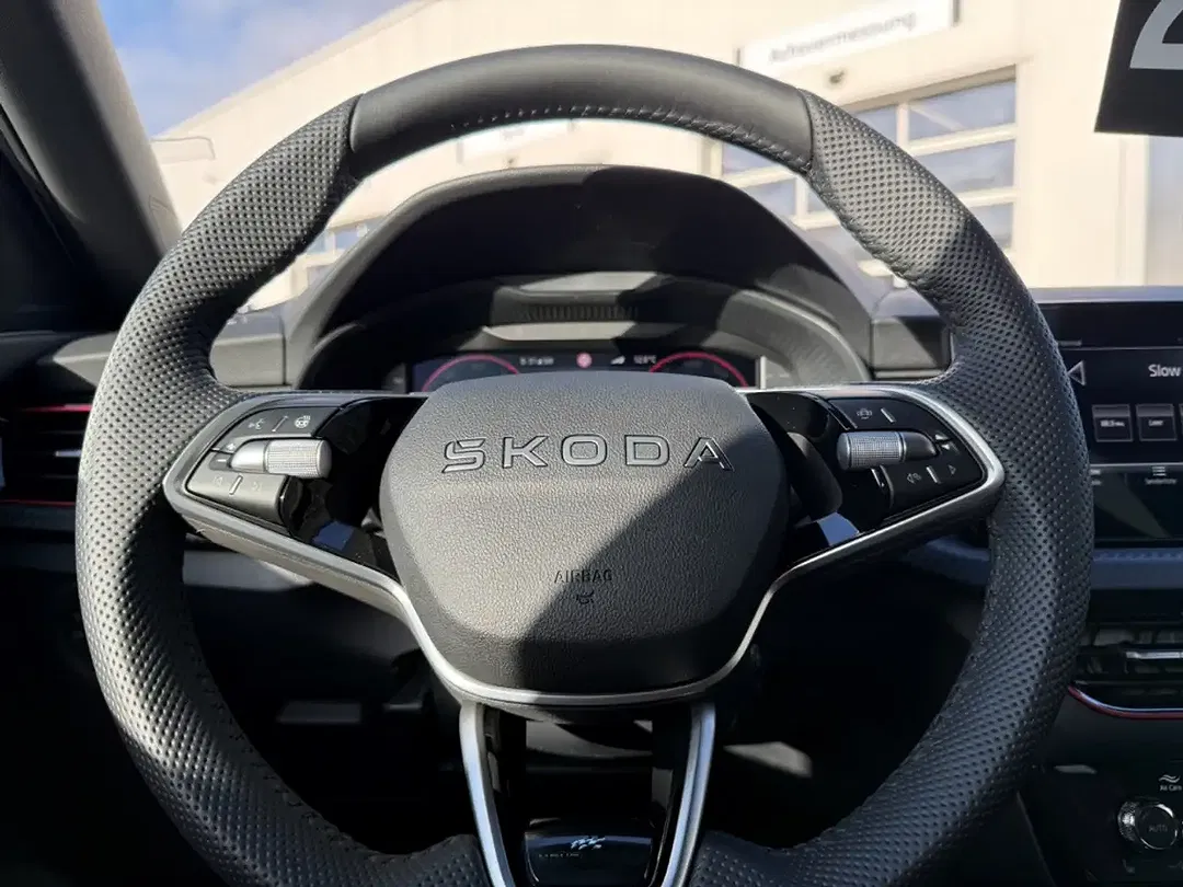 Skoda Scala - Thumbnail 9