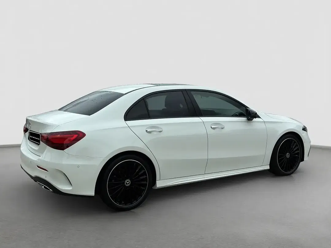 Mercedes-Benz A 200 - Thumbnail 2