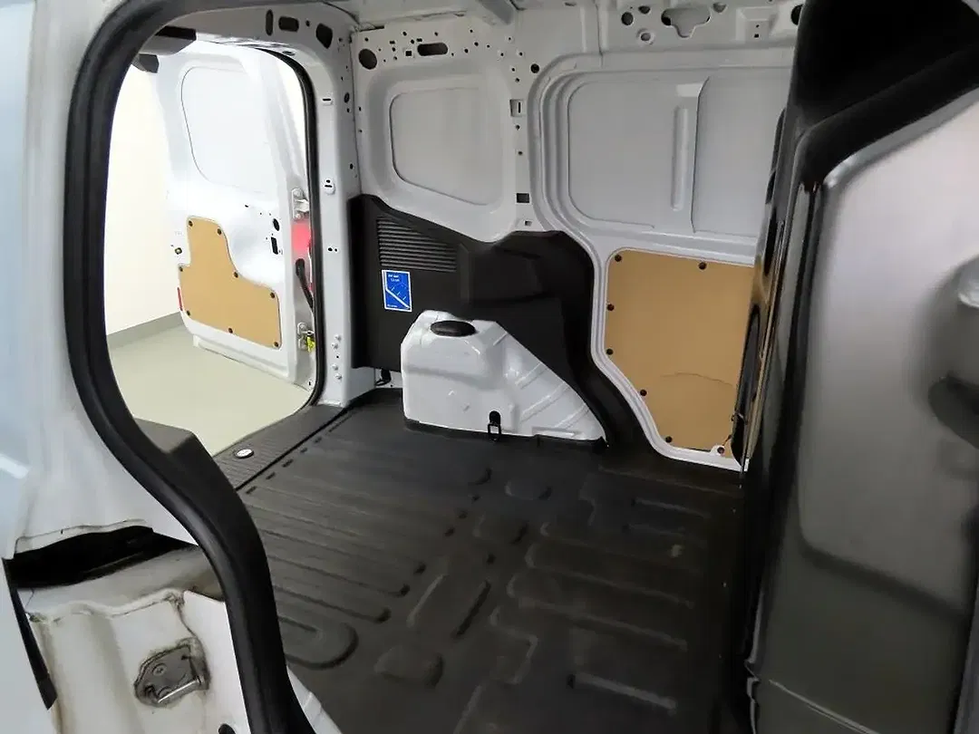 Ford Transit Courier - Thumbnail 8
