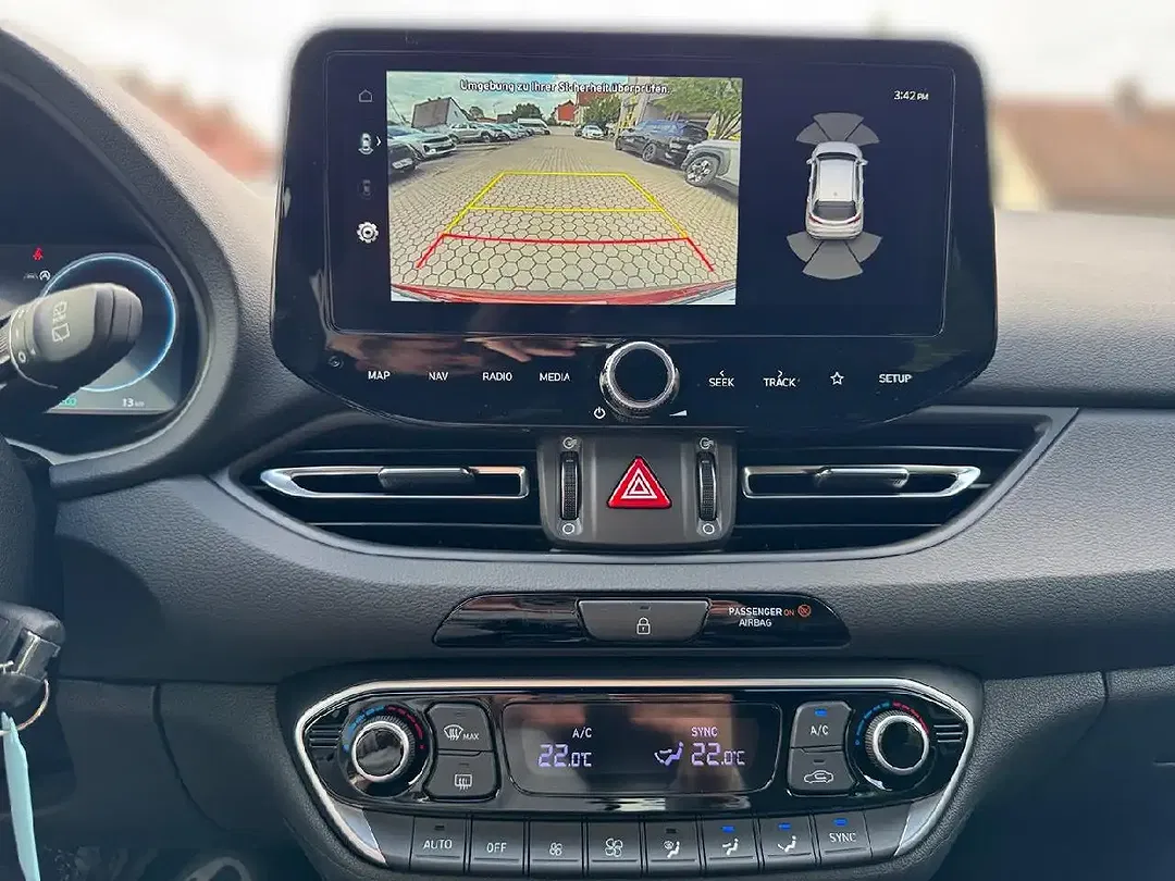 Hyundai i30 - Thumbnail 9