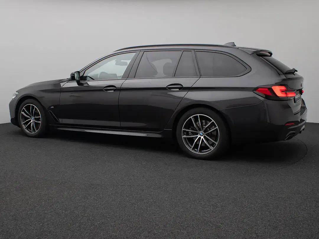 BMW 520 - Thumbnail 9