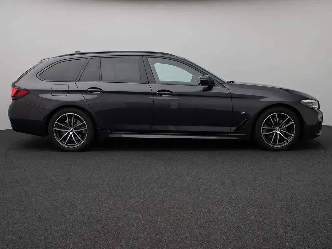 BMW 520 - Thumbnail 4