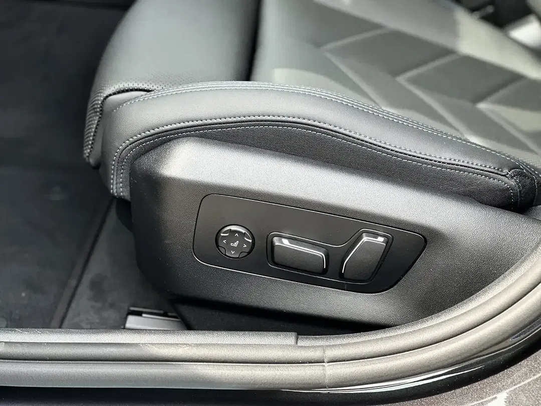 BMW 520 - Thumbnail 11