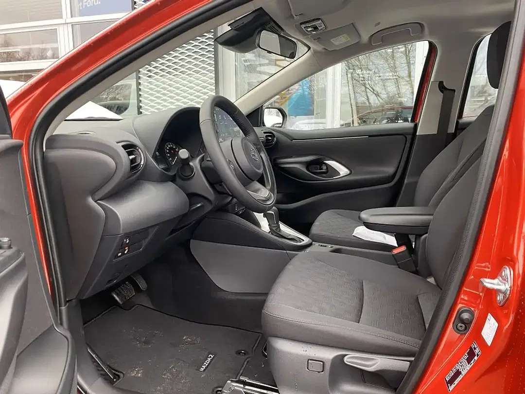 Mazda 2 - Thumbnail 6