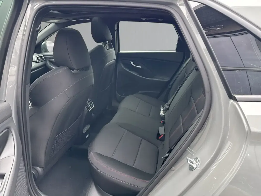 Hyundai i30 - Thumbnail 8