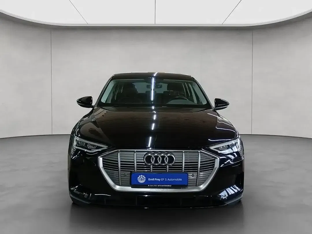 Audi e-tron - Thumbnail 10