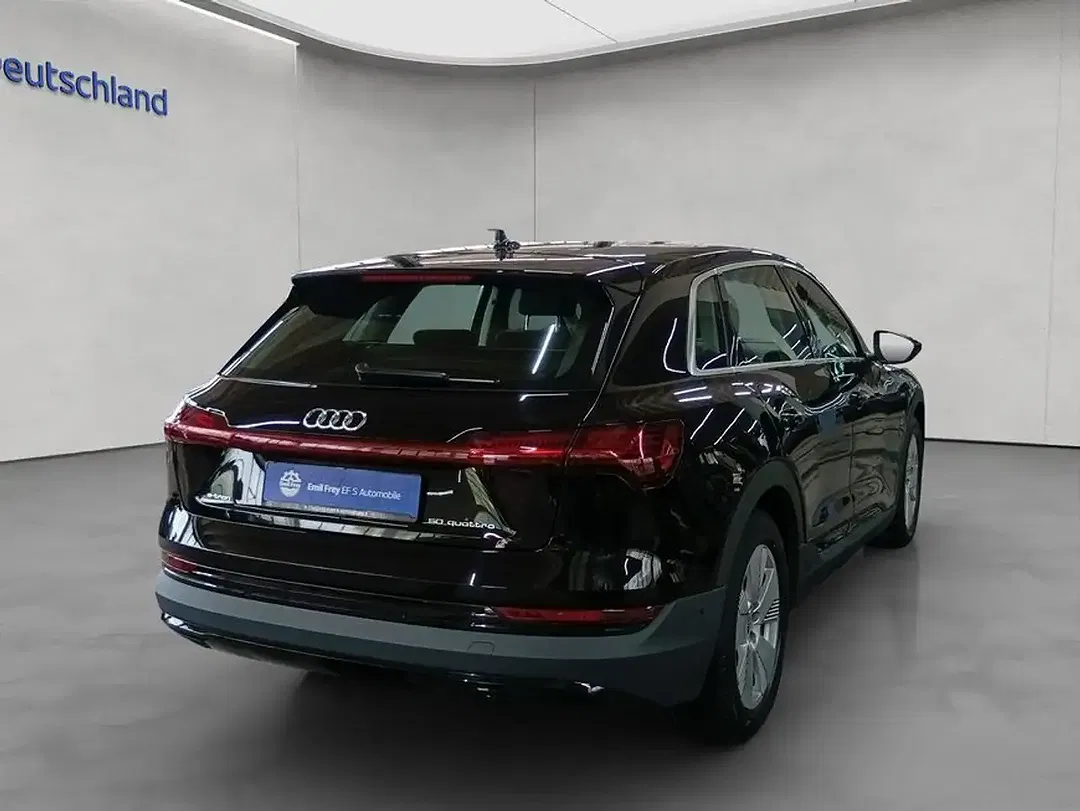 Audi e-tron - Thumbnail 7