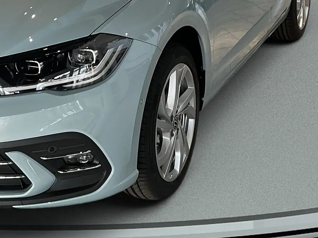 Volkswagen Polo - Thumbnail 7