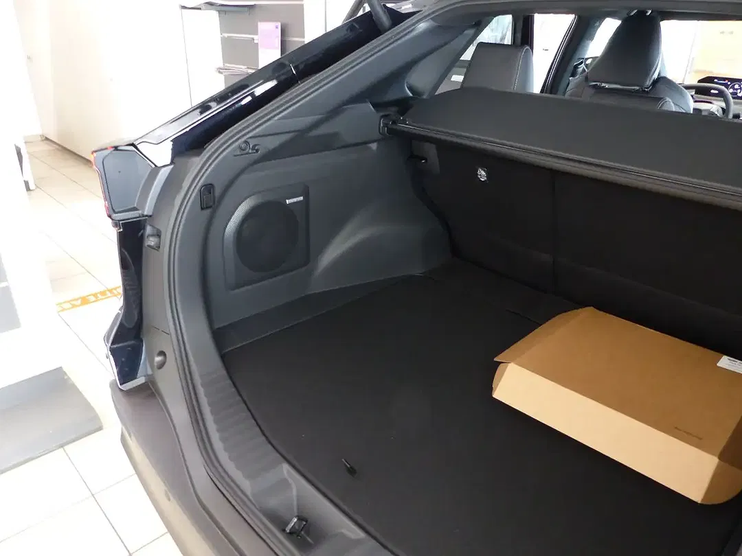 Subaru Solterra - Thumbnail 13
