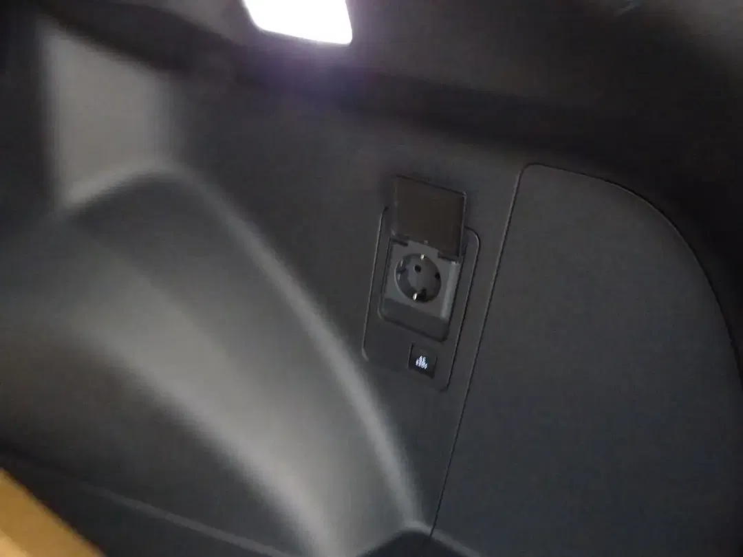 Subaru Solterra - Thumbnail 15