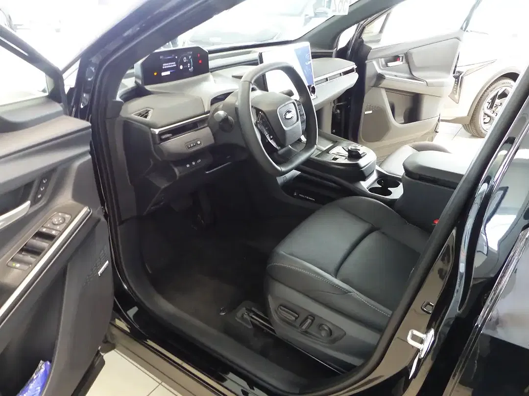 Subaru Solterra - Thumbnail 7