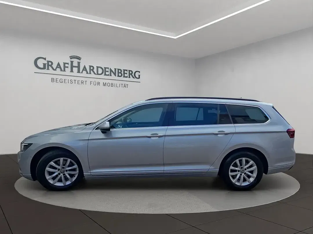 Volkswagen Passat Variant - Thumbnail 2