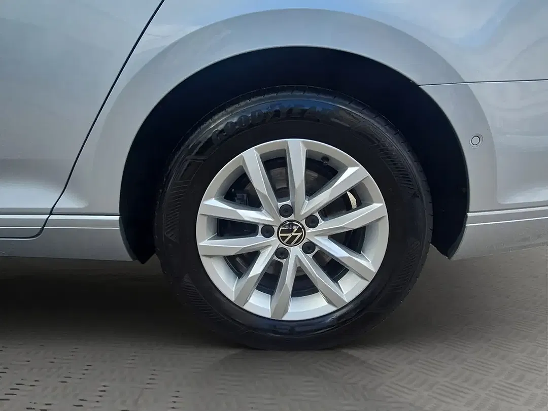 Volkswagen Passat Variant - Thumbnail 3