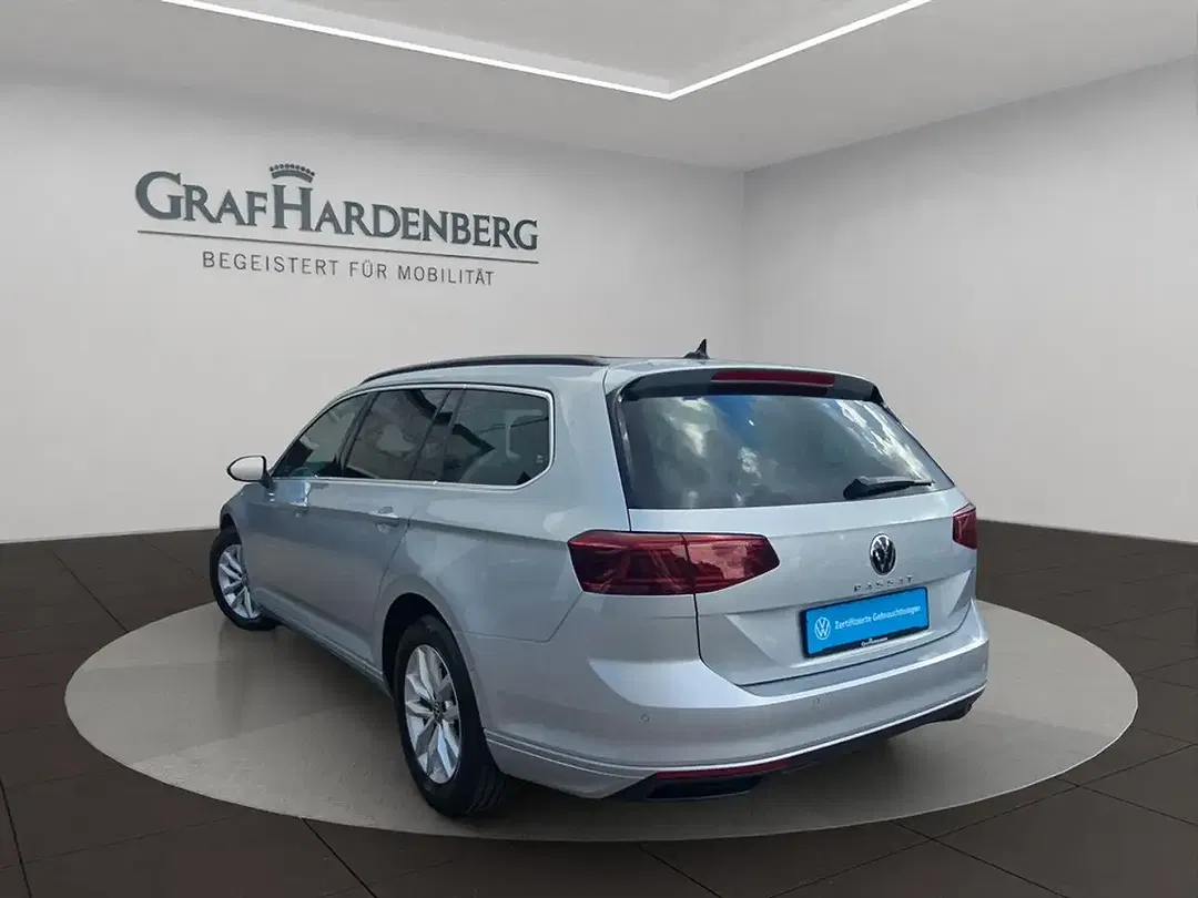 Volkswagen Passat Variant - Thumbnail 4