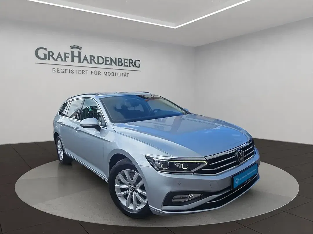 Volkswagen Passat Variant - Thumbnail 8