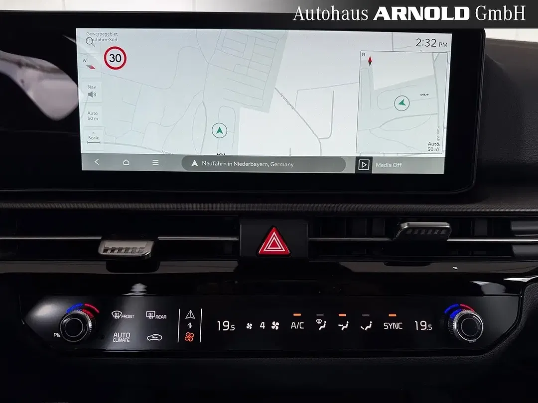 Kia Sportage - Thumbnail 11