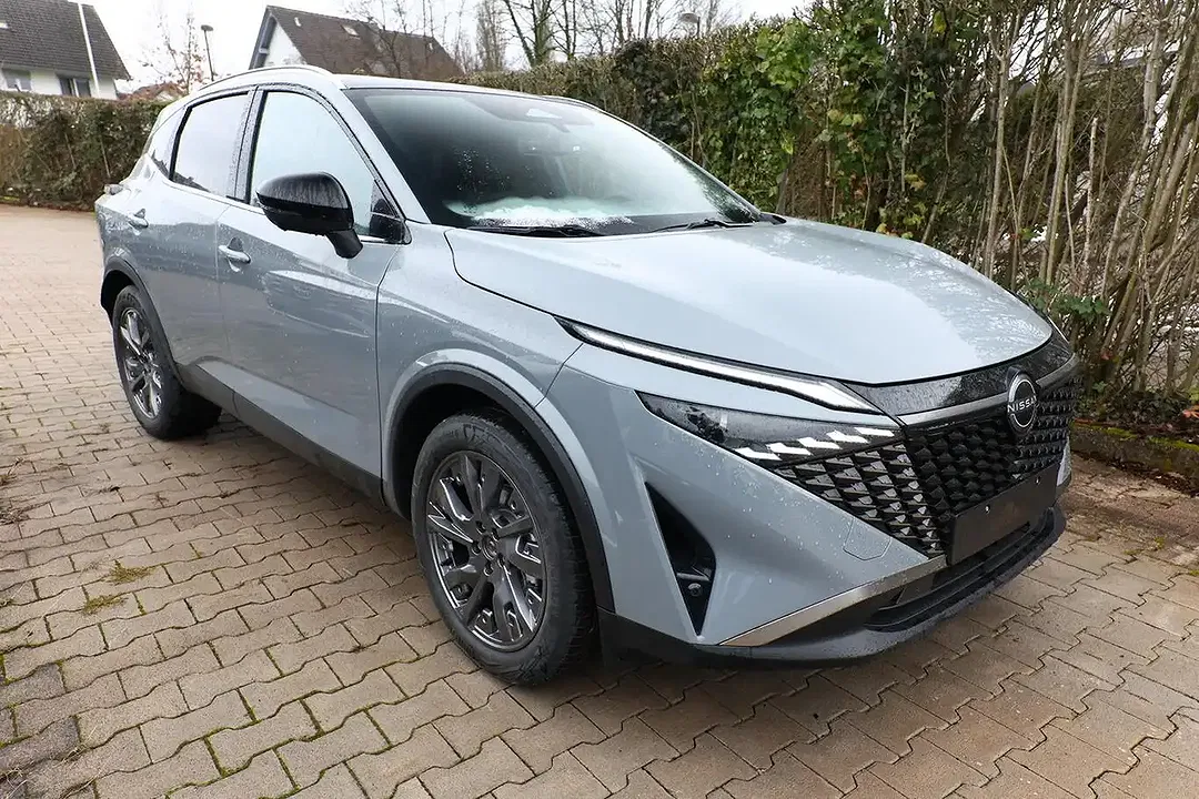 Nissan Qashqai - Thumbnail 2