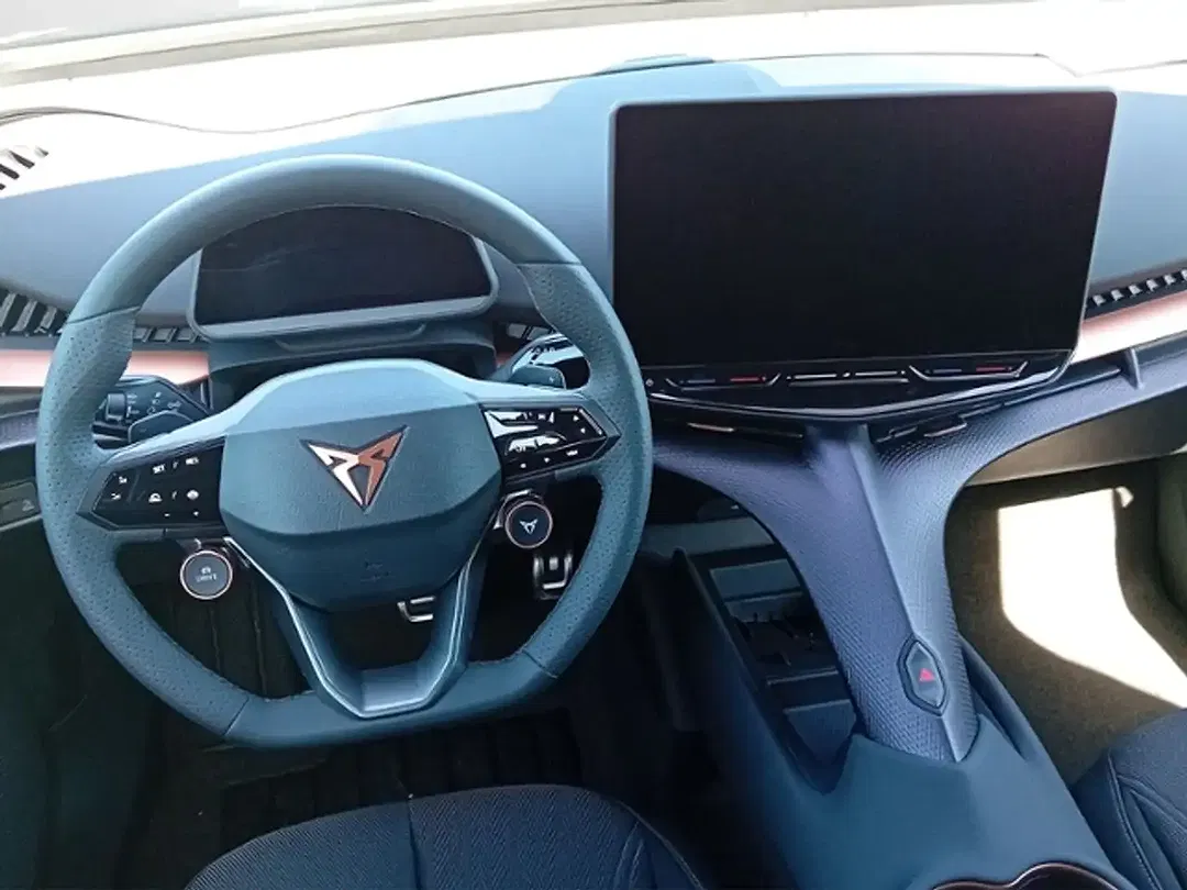 CUPRA Tavascan - Thumbnail 12