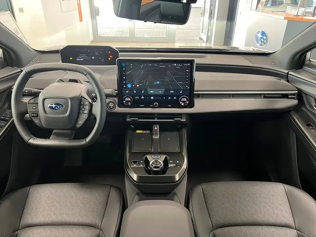 Subaru Solterra - Thumbnail 12