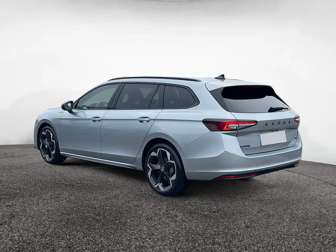 Skoda Superb - Thumbnail 4