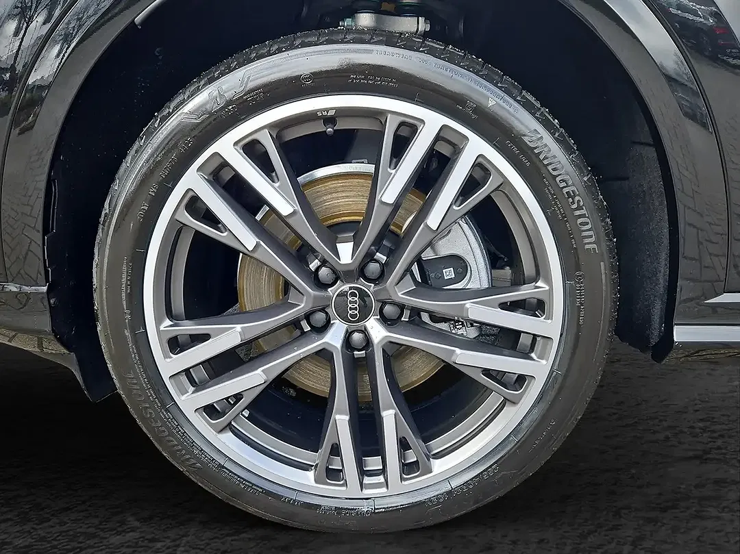 Audi Q5 - Thumbnail 4