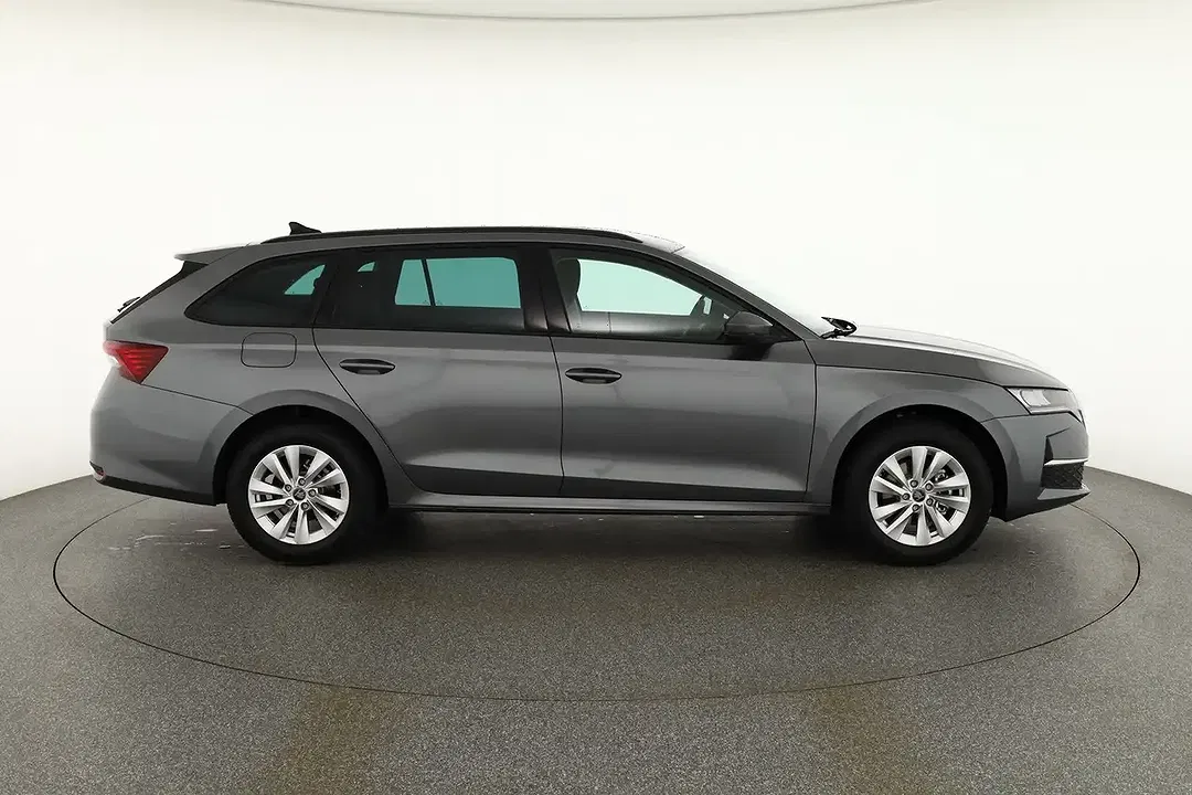 Skoda Octavia - Thumbnail 5