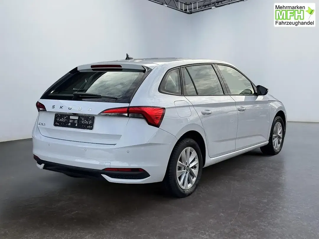 Skoda Scala - Thumbnail 4