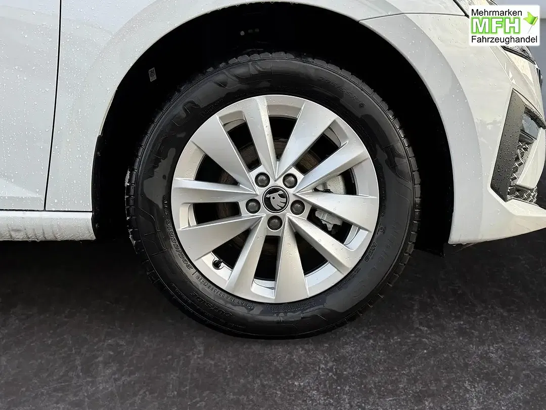 Skoda Scala - Thumbnail 8