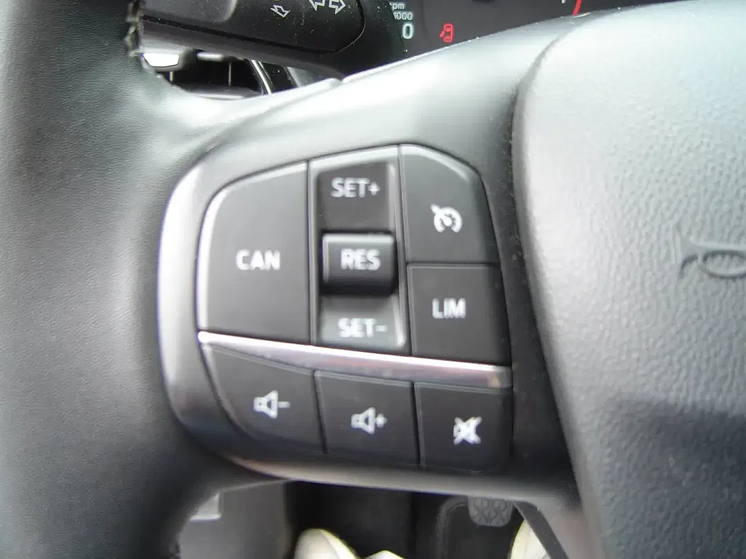 Ford Fiesta - Thumbnail 15