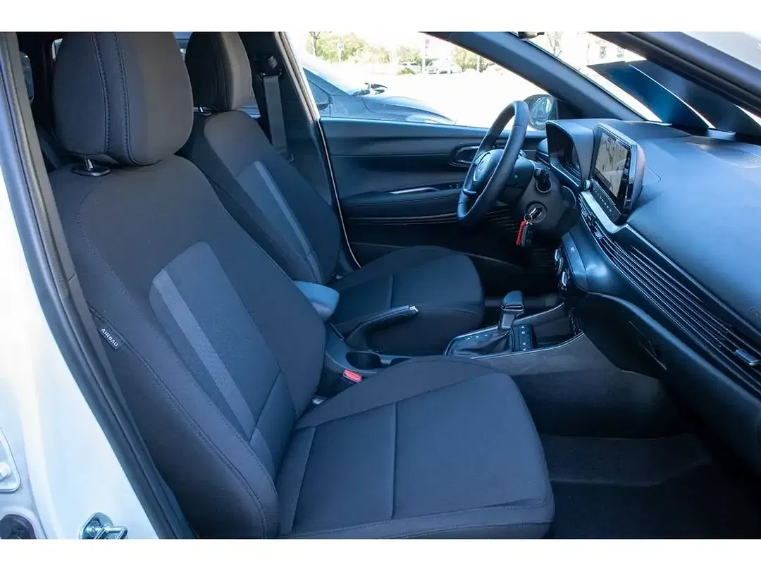 Hyundai i20 - Thumbnail 6