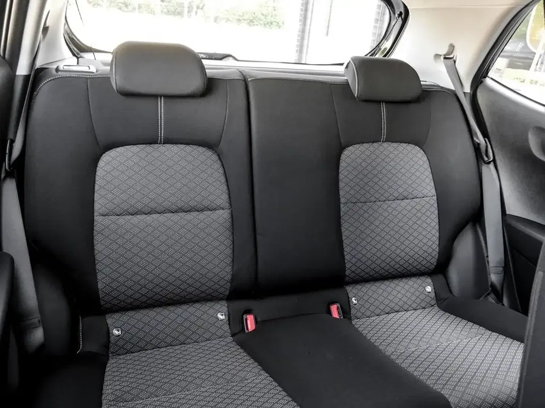 Kia Picanto - Thumbnail 8