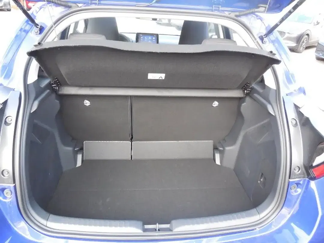 Mazda 2 - Thumbnail 10