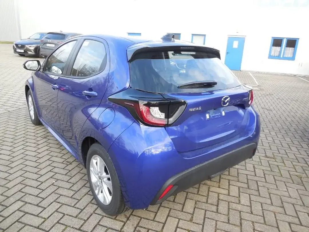 Mazda 2 - Thumbnail 11