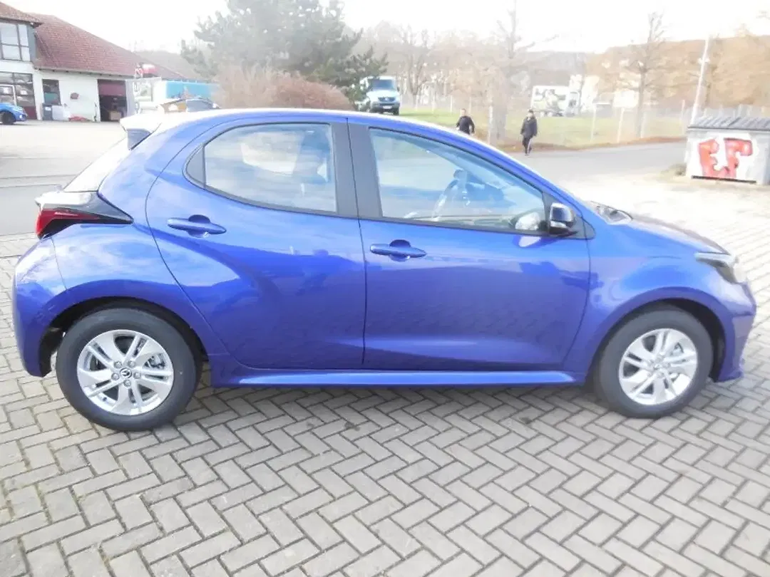 Mazda 2 - Thumbnail 4