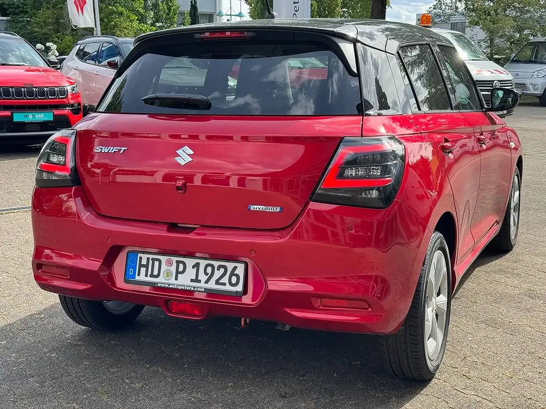 Suzuki Swift - Thumbnail 5